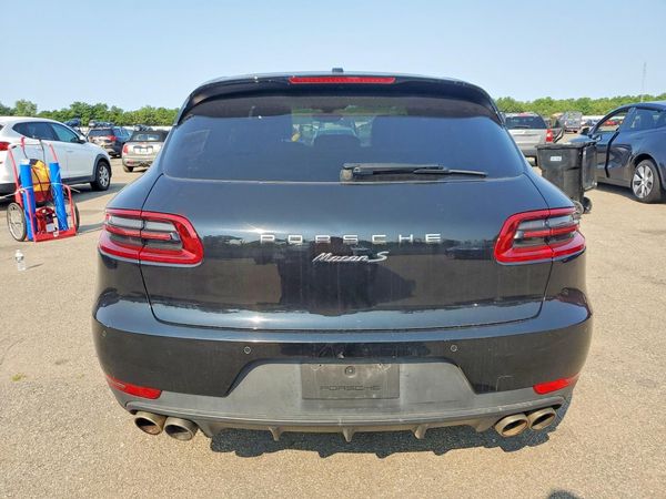2016 PORSCHE MACAN — DIRR