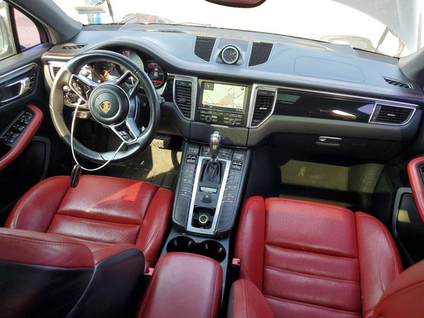 2016 PORSCHE MACAN — CKPT