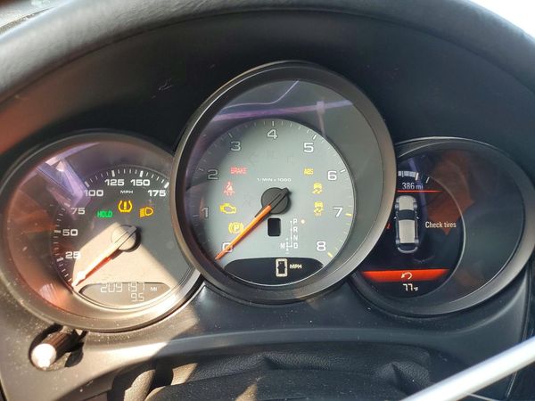 2016 PORSCHE MACAN — ODOM