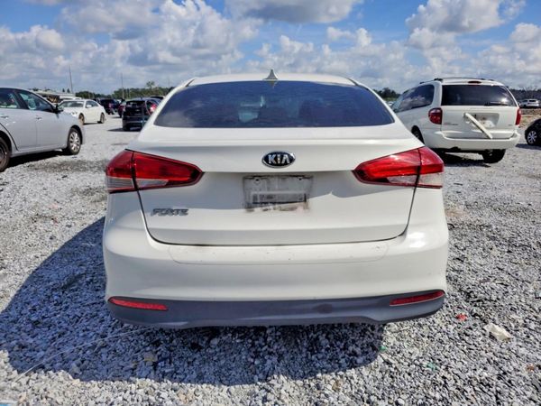 2017 KIA FORTE LX Base