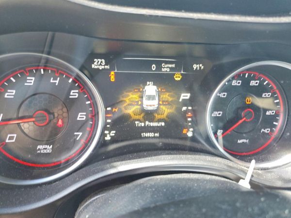 2015 DODGE CHARGER SE