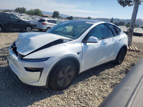 2026 TESLA MODEL Y