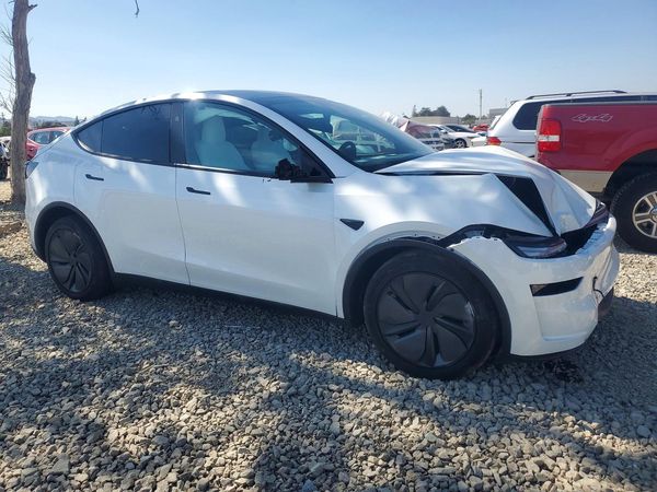 2026 TESLA MODEL Y