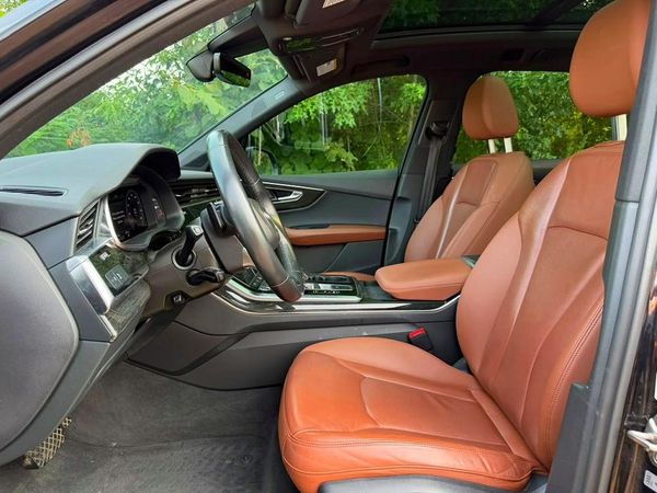 2021 AUDI Q7 quattro Premium Plus