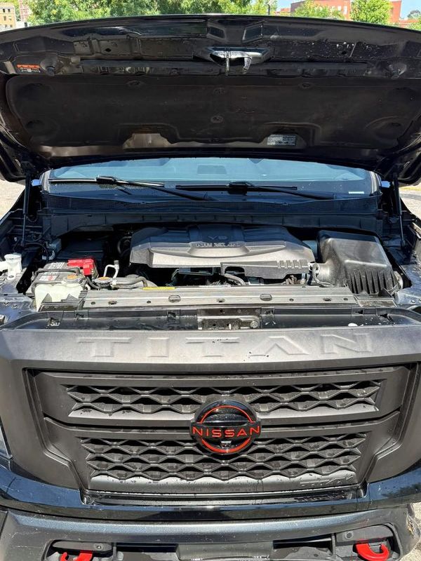 2023 NISSAN TITAN Crew Cab