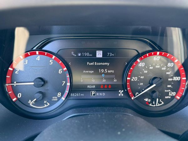 2023 NISSAN TITAN Crew Cab