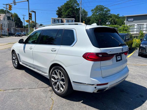 2019 BMW X7 xDrive50i