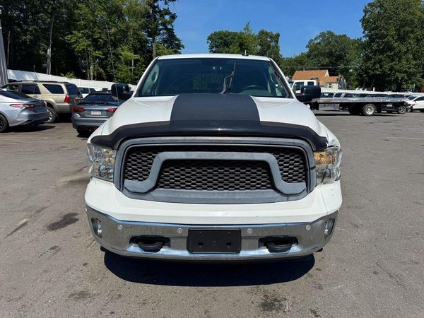 2017 RAM 1500 SLT CREW CAB 4X4