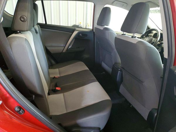 2015 TOYOTA RAV4 LE (X Grade)