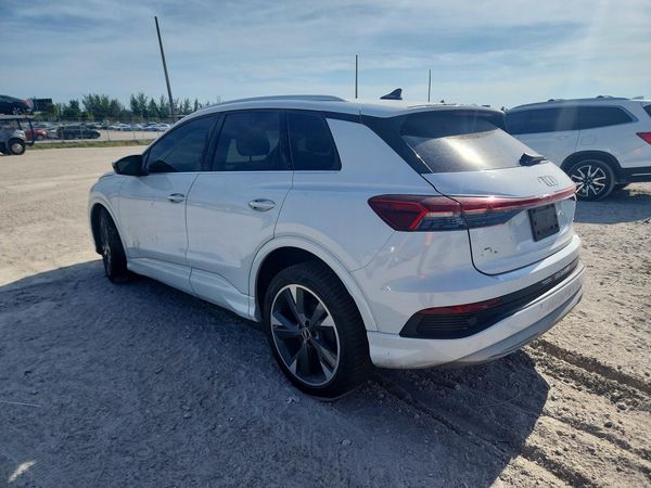 2022 AUDI Q4 E-TRON quattro Premium Plus