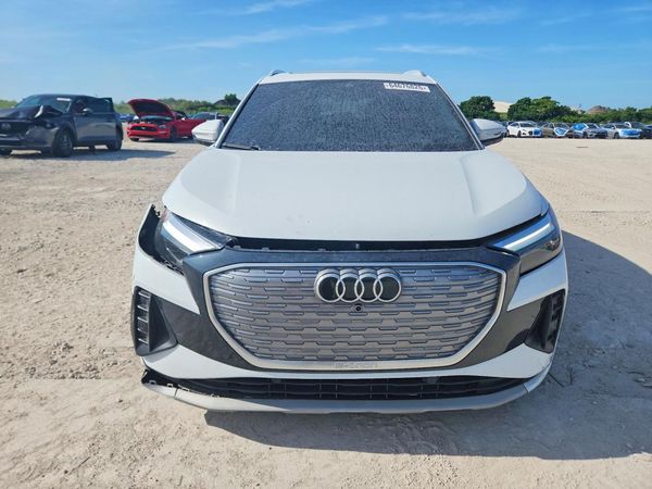 2022 AUDI Q4 E-TRON quattro Premium Plus