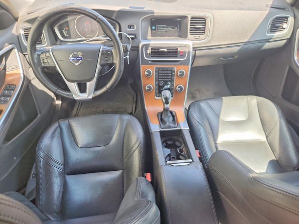 2016 VOLVO S60 SV35 Platinum