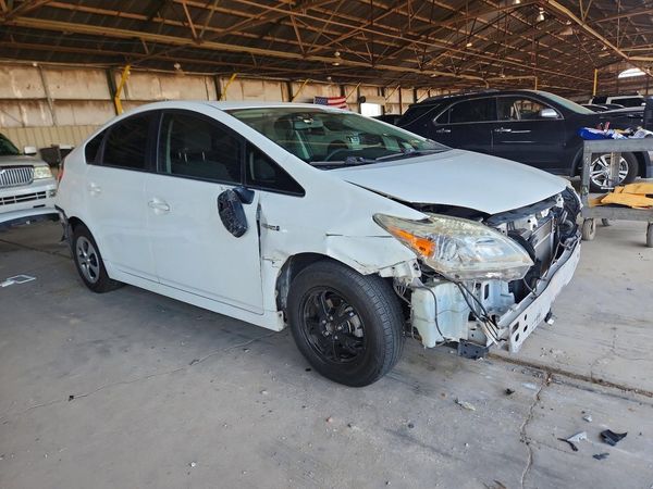 2013 TOYOTA PRIUS