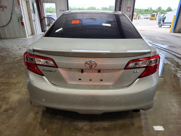2014 TOYOTA CAMRY