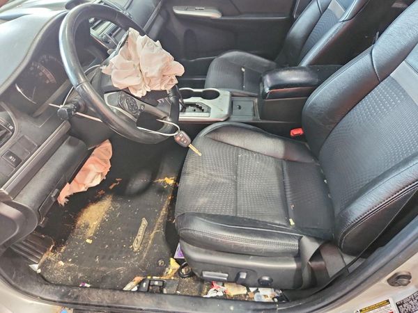 2014 TOYOTA CAMRY