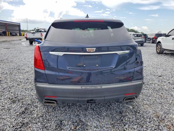2017 CADILLAC XT5 Base