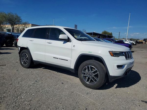 2020 JEEP GRAND CHEROKEE Laredo