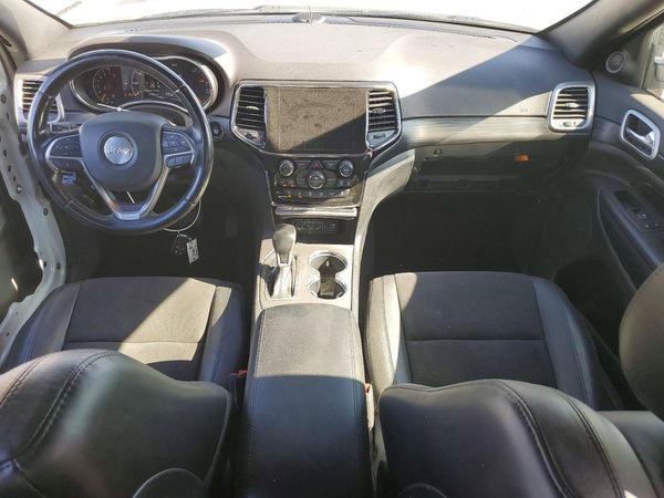2020 JEEP GRAND CHEROKEE Laredo