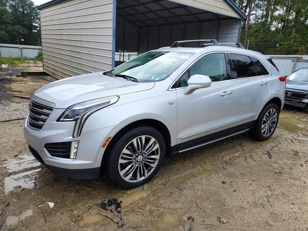 2017 CADILLAC XT5