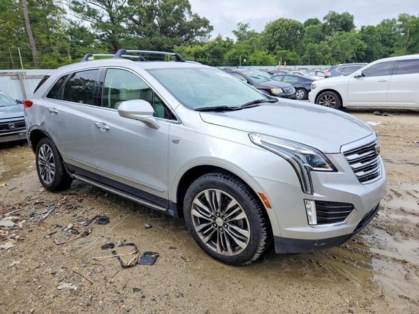 2017 CADILLAC XT5