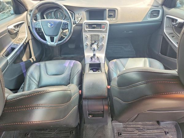 2017 VOLVO V60 CROSS COUNTRY Premier