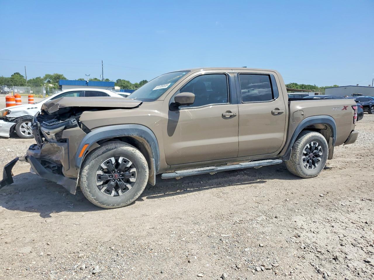 2022 NISSAN FRONTIER