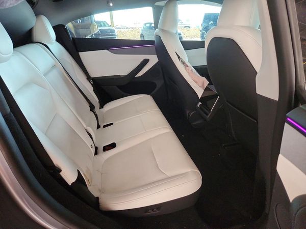 2026 TESLA MODEL Y