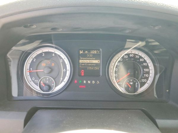 2015 RAM 1500 SLT QUAD CAB 4X4