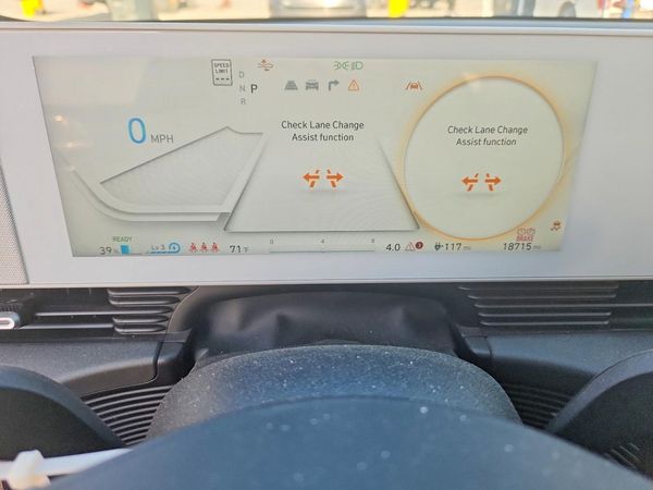 2024 HYUNDAI IONIQ SEL