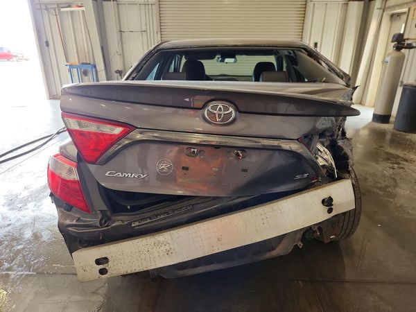 2016 TOYOTA CAMRY