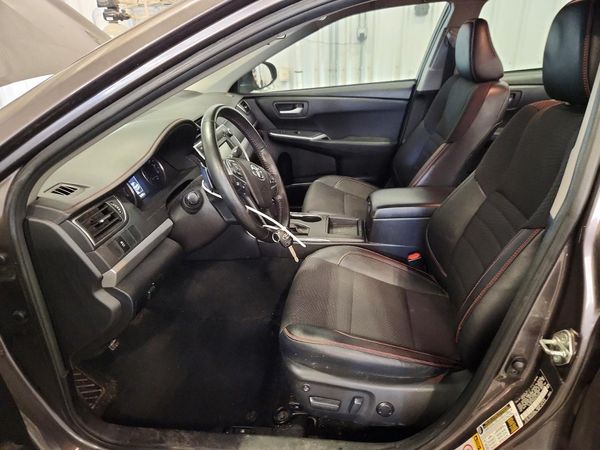 2016 TOYOTA CAMRY