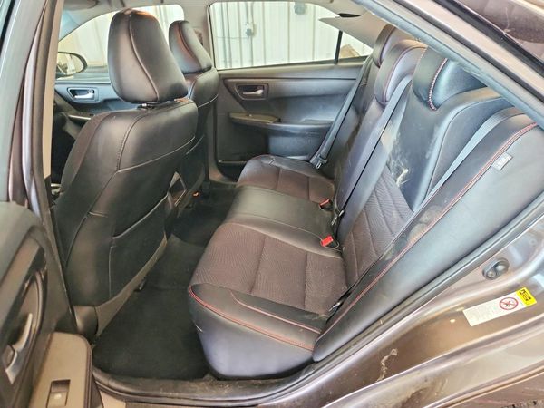 2016 TOYOTA CAMRY
