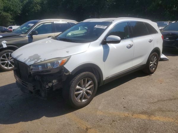 2016 KIA SORENTO L / LX