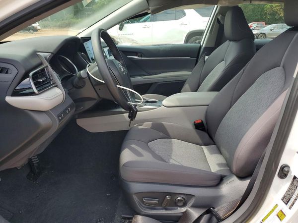 2024 TOYOTA CAMRY LE — DENT