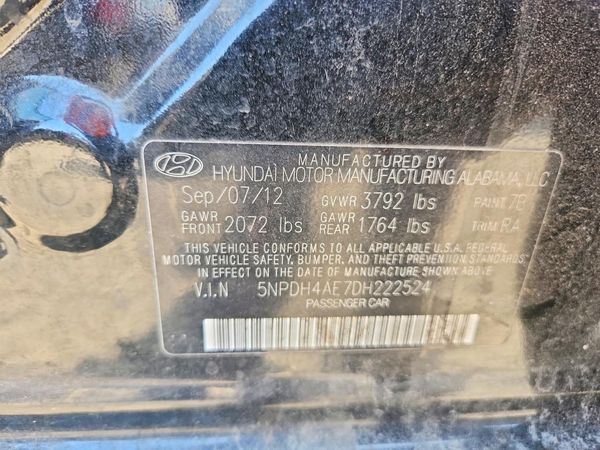 2013 HYUNDAI ELANTRA