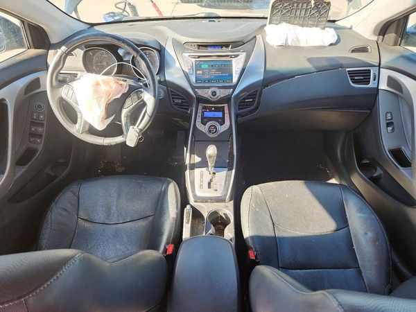 2013 HYUNDAI ELANTRA