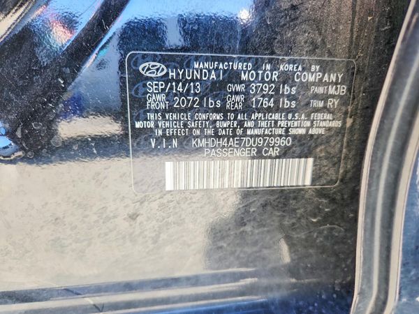 2013 HYUNDAI ELANTRA