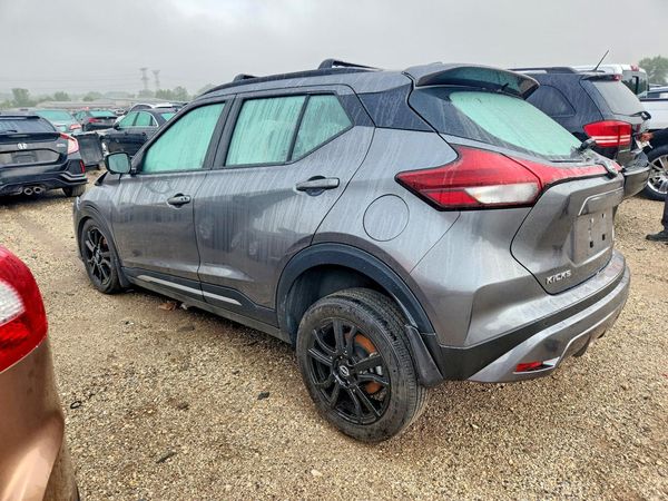 2024 NISSAN KICKS