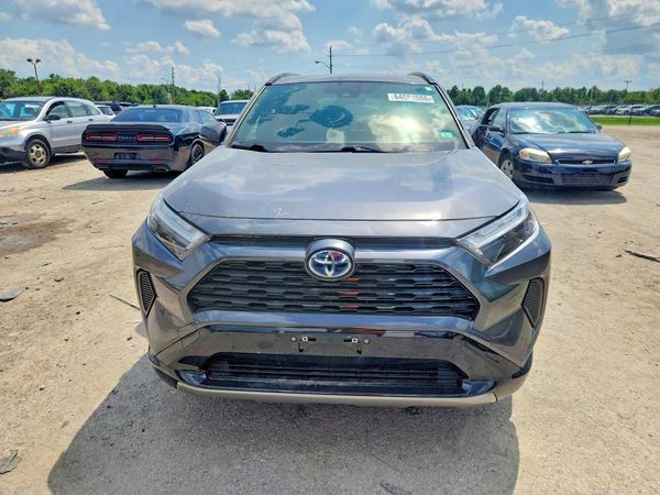 2022 TOYOTA RAV4 SE