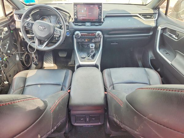 2022 TOYOTA RAV4 SE