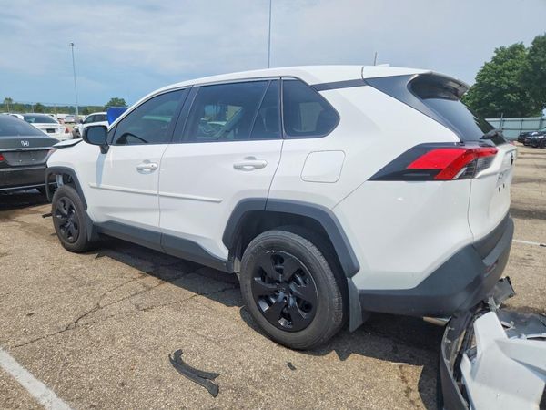 2024 TOYOTA RAV4 LE