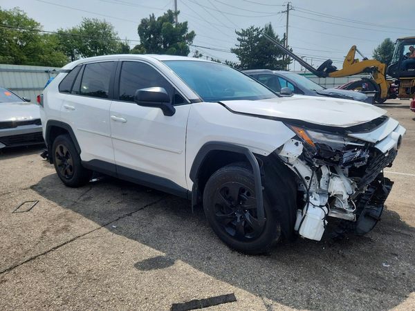2024 TOYOTA RAV4 LE