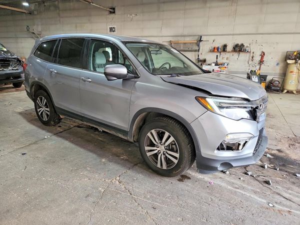 2016 HONDA PILOT EX — Passenger 3/4