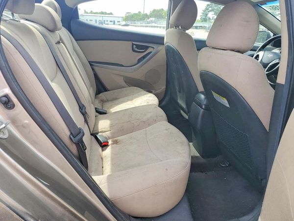 2014 HYUNDAI ELANTRA