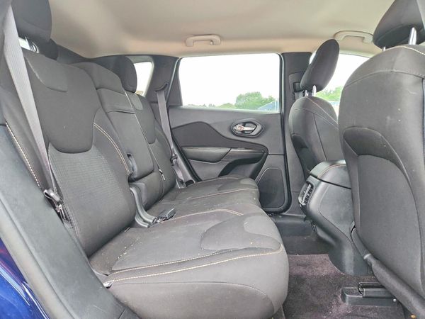 2016 JEEP CHEROKEE LATITUDE 4X4