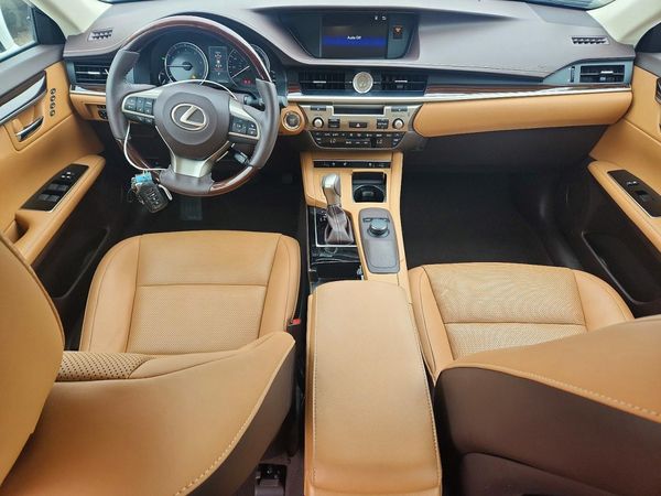 2016 LEXUS ES 350