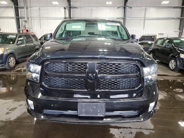 2018 RAM 1500 ST