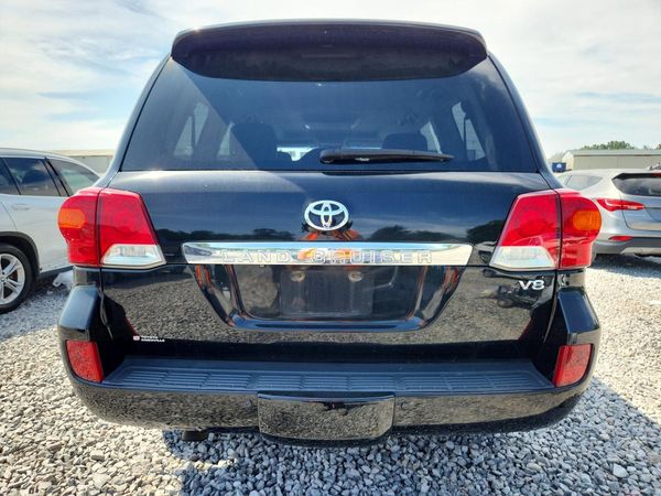 2015 TOYOTA LAND CRUISER VX-R