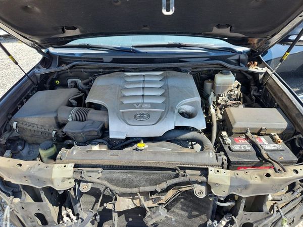 2015 TOYOTA LAND CRUISER VX-R