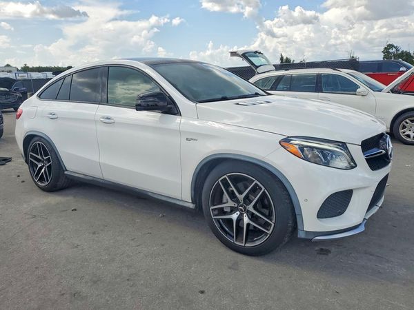 2017 MERCEDES-BENZ GLE COUPE AMG GLE43 — Passenger 3/4